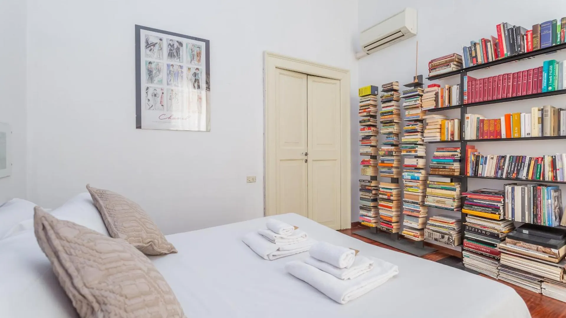 Spanish Steps Purple Retreat Apartment Rome